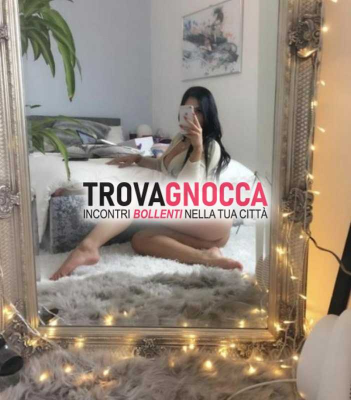 new entry ad ariano irpino - evelin vera fuoriclasse letto oltrettutto molto bella coinvolgente e trasgressiva. vedi foto