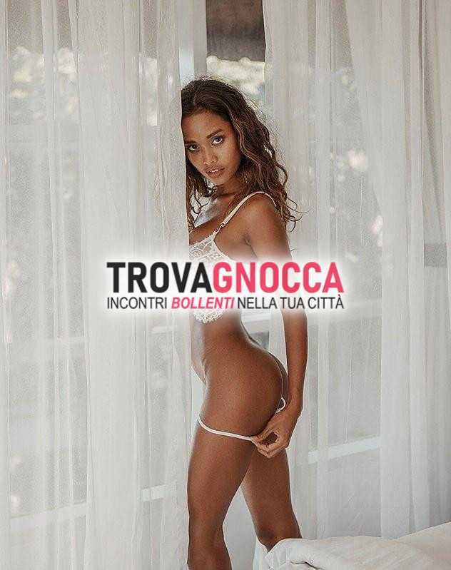 anny bomba sexi caldissima e molto dolce È qui solamente te🍓 tentazione cui non potrai resistere👄 supersexy e alla portata tua mano🔴 ⚠️ focus sulle mie foto vere al 100✅