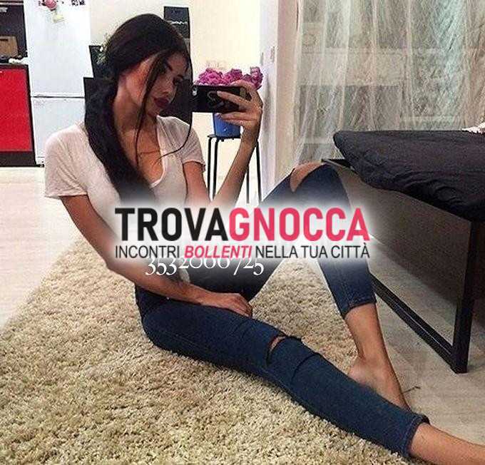 maite universitaria ninfomane appena arrivata È vera bomba sexy. fammi sentire bene   garantita venuta bocca