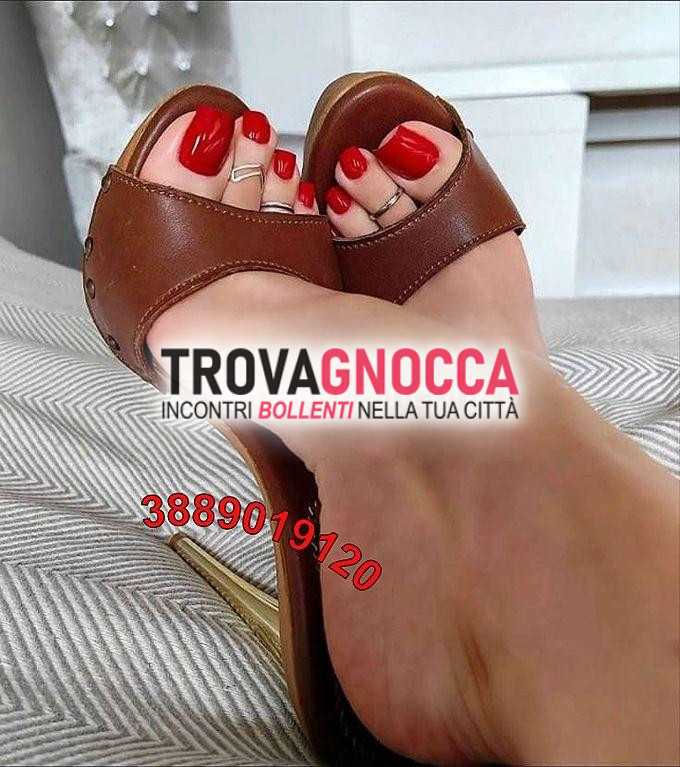 esclusivamente italiani ✨fetish👠da mistress✨ disponibile dalle 9 alle 23❄️ ambiente climatizzato.