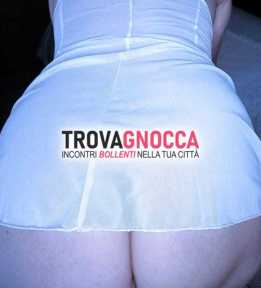 signora italiana cinquantenne elegante e affettuosa pronta connettersi maniera tradizionale.