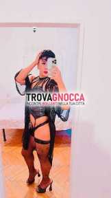 🎀🍆💋 incantevole femboy latino disponibile ogni desiderio senza limiti massaggi erotici profondi e gola profonda che ti farÀ perdere testa minchia ricca 🍆💦 e culo stretto 🍑💶