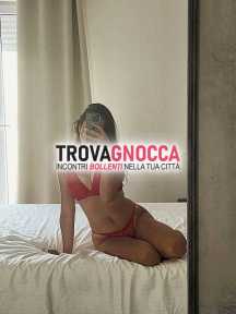 giovane 24 anni – mix irresistibile sensualità eleganza e discrezione 💋