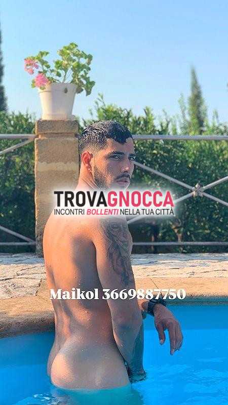 🇻🇪🇮🇹cagliari cittÀ🇮🇹🇻🇪 😈maikol ragazzo adatto tutti ruoli 😈 📵non rispondo numeri anonimi 🔞riservato solo ad adulti ✅cerco persone generose e ottimo gusto