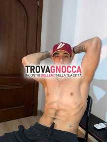 🇻🇪🇮🇹cagliari cittÀ🇮🇹🇻🇪 😈maikol ragazzo adatto tutti ruoli 😈 📵non rispondo numeri anonimi 🔞riservato solo ad adulti ✅cerco persone generose e ottimo gusto