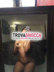 camila reggio bella nifomana sexy 💄 ti aspetta suo fascino senza limiti. preparati gustare suoi baci francese e scoprire sua gola profonda. sua patatina È stretta e perfumata pronta mandarti estasi