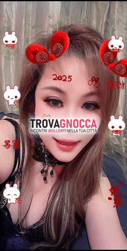 💚lato b💖sensuale e sexyprima volta bellissima veramente brava lettovieni prendermisono meglio💖😍💚