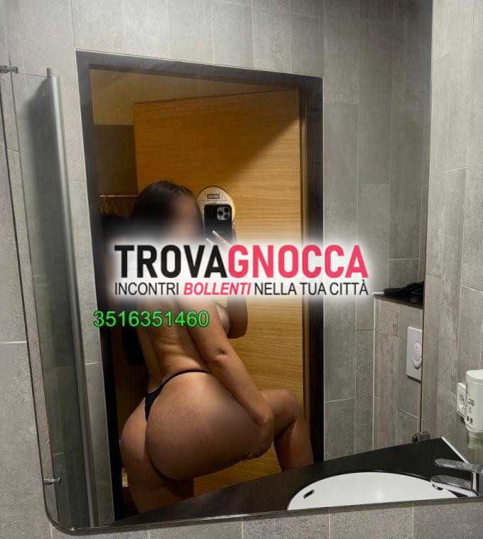 appena arrivata prima volta citta carla È un'incantevole bambola 💞 eccitante sexy e vogliosa 😘 corpo spettacolare e perfetto. vi aspetta esplorarla