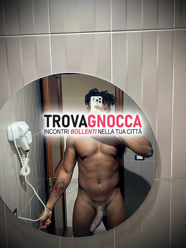 stallone africano pronto riscaldare tue nottate