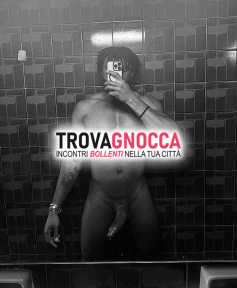 stallone africano pronto riscaldare tue nottate stallone africano pronto riscaldare tue nottate