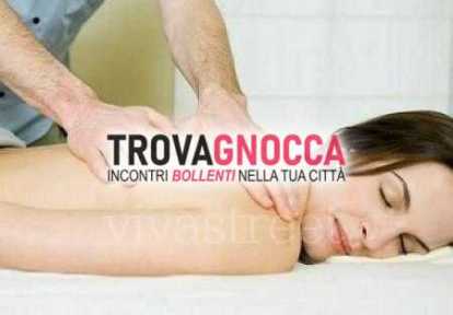 un momento piacevole rilassamento coppie e singole