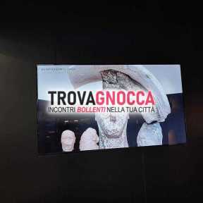 cercasi favolosa e giovane banana sbucciare eta' massima 34 anni