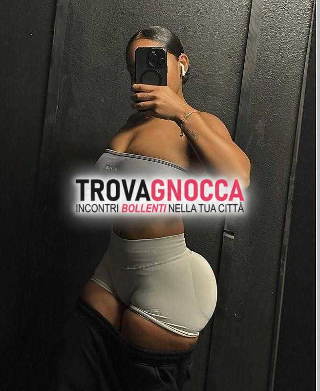 prima volta👸🏻 giovane veramente bella sensuale e hot🔥🔥 un’assaggio dolce🍬🍭 e picante🌶️🌶️🌶️ perfettamente passionale 😈
