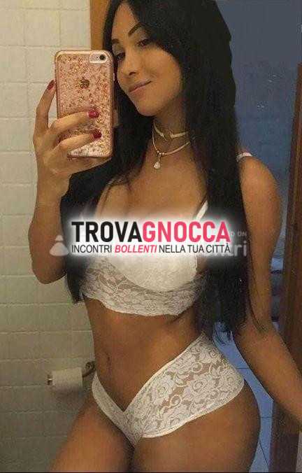 appena arrivata caserta📍uscita caserta nord🇮🇹italiana regina dei preliminari💦 ti attende farti perdere mare piacere💞pronta essere leccata ogni suo dettaglio.