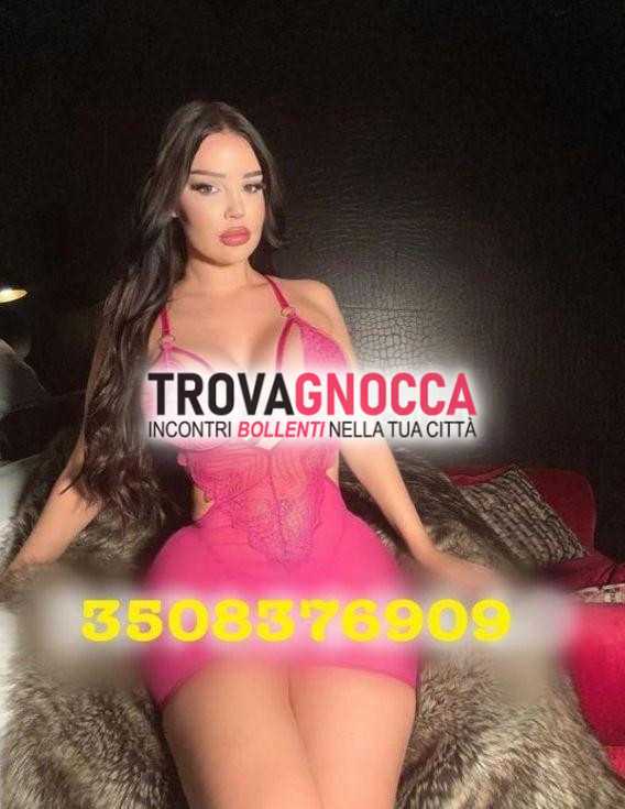 ultimi giorni foto reali 💯novitÁ assoluta 💞 lucia👸🏻bella caldissima e sensuale👠 hot🔥vagina umita e caldissima 🔥picante 🌶️passionale 😈 giochini e fetish non perdere l'occasione esplorare tuoi più intimi desideri un'esperienza davvero calda e piccante