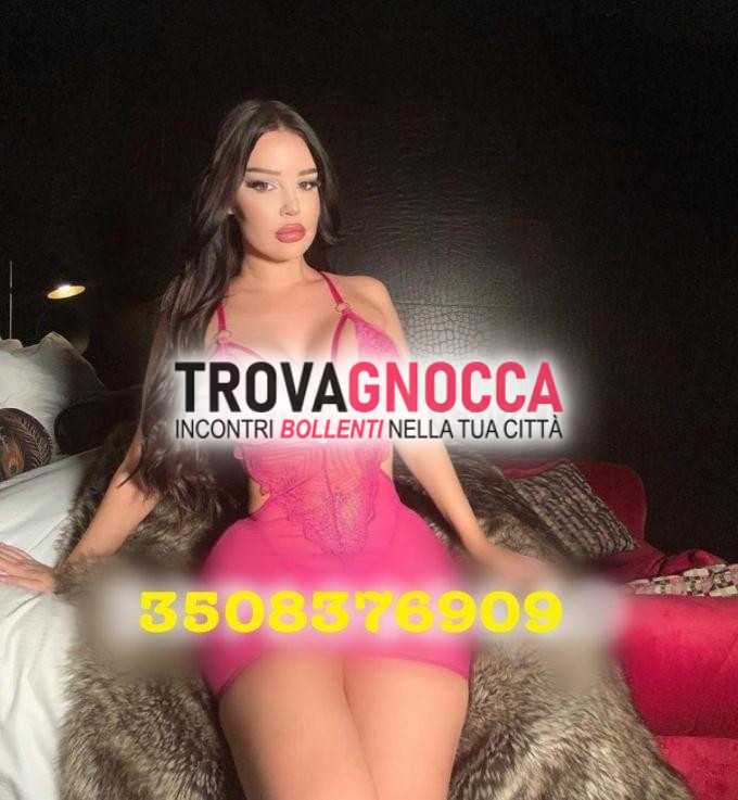 ultimi giorni foto reali 💯novitÁ assoluta 💞 lucia👸🏻bella caldissima e sensuale👠 hot🔥vagina umita e caldissima 🔥picante 🌶️passionale 😈 giochini e fetish non perdere l'occasione esplorare tuoi più intimi desideri un'esperienza davvero calda e piccante