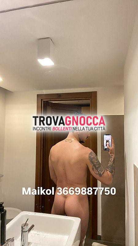 🇻🇪🇮🇹olbia mare 🇮🇹🇻🇪 
😈maikol ragazzo polivalente 😈 📵non rispondo numeri privati 🔞per adulti solamente ✅riservato persone generose e elegante gusto