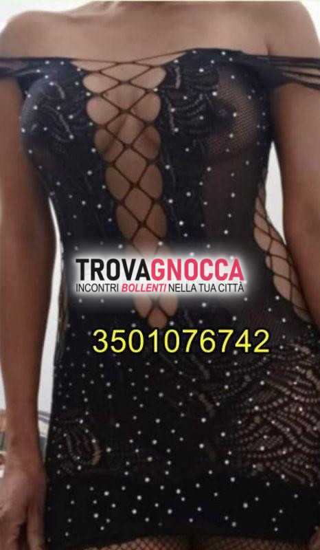campomarino lido giulia donna caldissima sensuale e molto passionale 🍓 ti aspetta ambiente discreto pulito ed elegante 💓.