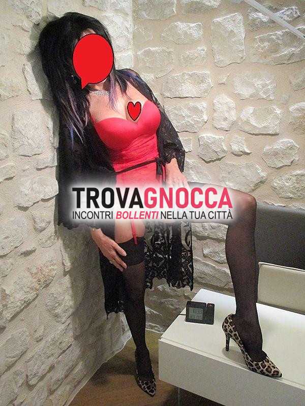ultimo giorno non lasciarti sfuggire l'opportunitÀ prenotare oggi tuo momento piacere privato. carla È pronta ad accoglierti