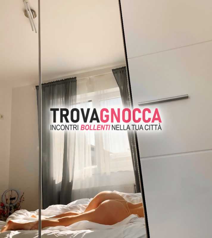 19anni disponibile sexchat contenuti hot e videochiamate ♥️♥️