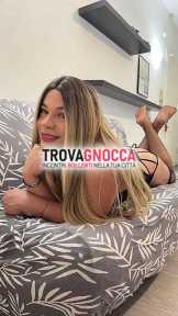 23 anni provocante maialina 🐷 adoro divertirmi tuo amico insieme al mio 🎉🎉lado b profondo