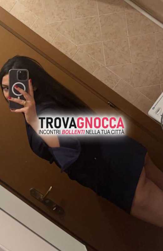 videochiamata bellissima e fantastica studentessa italiana fisico perfetto reale verificata disponibilitÀ anche video foto sessione mistress virtuale giovane simpatica ed educata no perditempo torni lavoro stanco e ti vuoi riposare po scrivimi pure ti aspetto po divertimento io e te