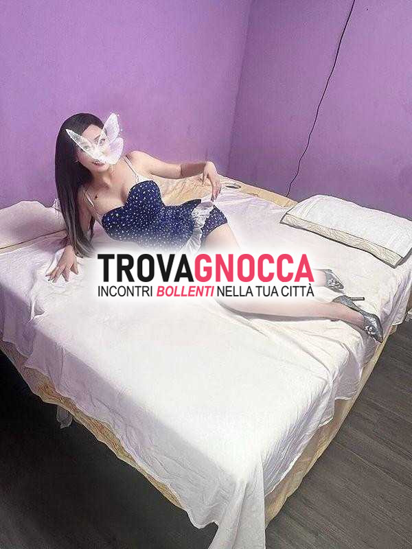 adoro suonare e accontentare mio flauto. maggiore È dimensione maggiore È mio piacere.