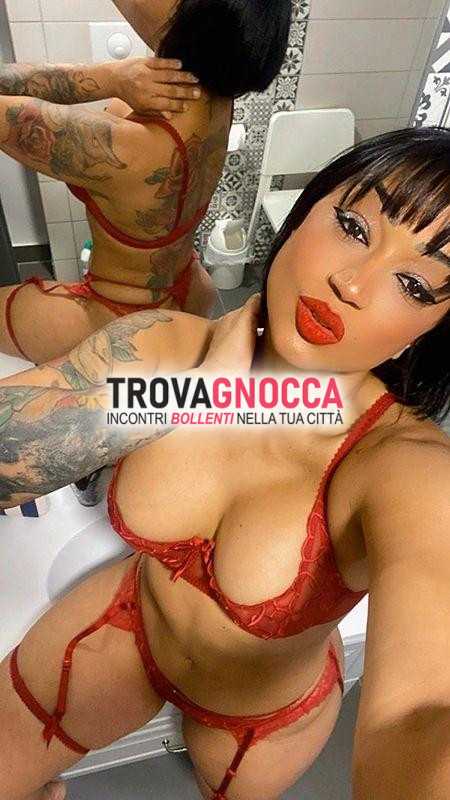 foto reali 💯novitÀ assoluta 💞 gabi👸🏻È bella ragazza caldissima e sensuale👠 hot🔥vagina umita e caldissima 🔥picante 🌶️passionale 😈 vi aspetto giochini e fetish