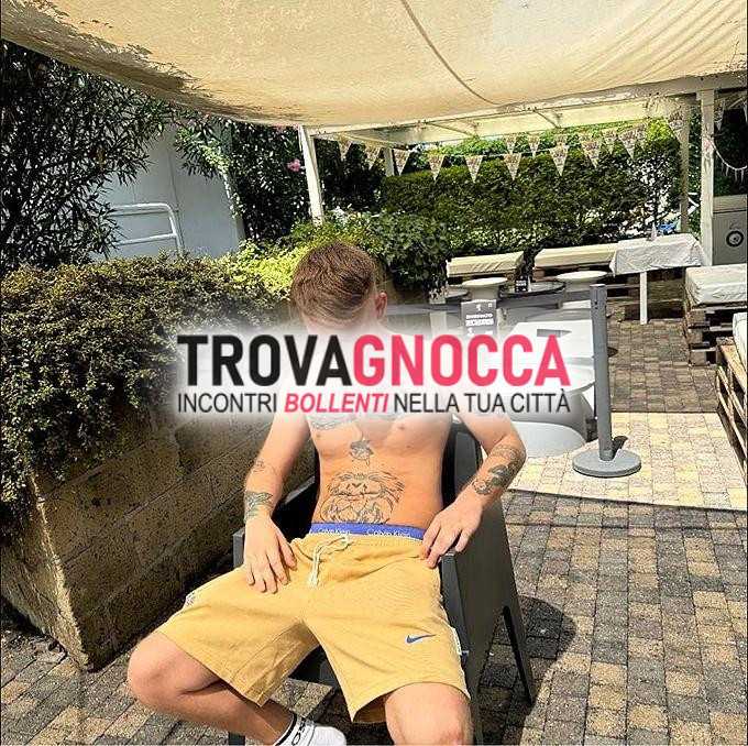ragazzo disponibile