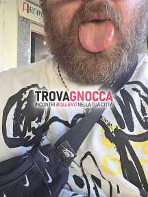 cerco transessuale che mi faccia provare l'emozione prima volta. leggete mio annuncio