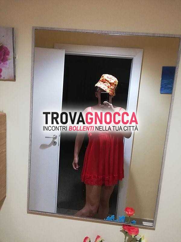 passiva 38enne femminuccia tettine pelle liscia e vellutata è cerca esclusivamente veri maschi attivi.