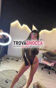 🤗carla studentessa 💙 È finalmente arrivata città 🎀 scegli meglio un'esperienza indimenticabile 🎈🎁 🤗carla studentessa 💙 È finalmente arrivata città 🎀 scegli meglio un'esperienza indimenticabile 🎈🎁