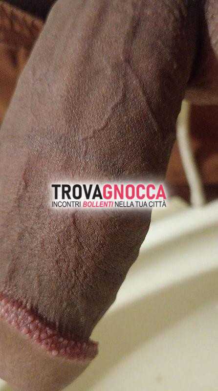 29 anni uomo discreto e riservato pronto condividere momenti intimi