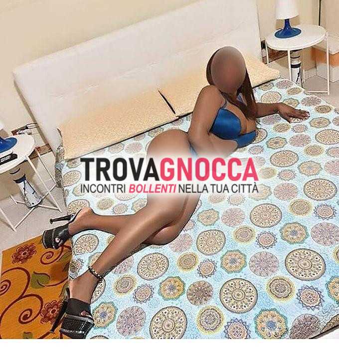 lei coppia splendida ragazza foto vere e recenti è molto disponibile momenti divertimento. sia coppia che anche senza suo compagno.