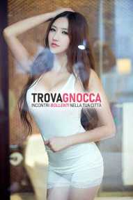 💥arona🌟 ragazza orientale pronta esaudire ogni tuo desiderio. È super caldissima sexy e porca capace rendere ogni incontro veramente speciale