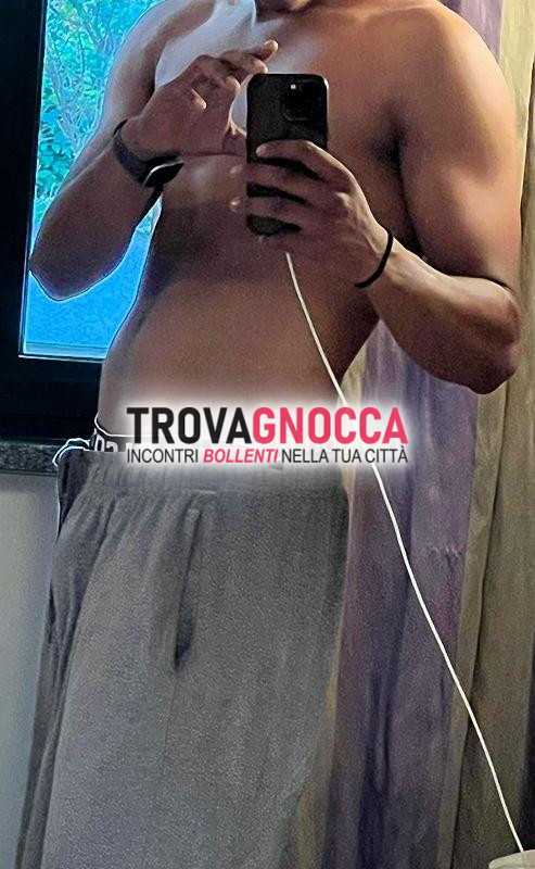 giovane alla ricerca nuove avventure esplosive 🎨
