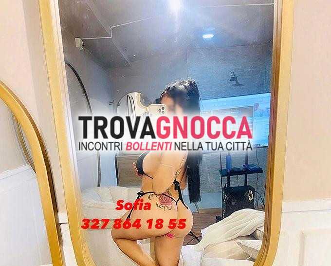 luino💕sofia bella porcellina foto reali💕una vera bomba sexy super completa. pompini che ti faranno brividire leccami tutta .sono pronta farti esaurire