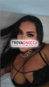 milf giunonica perversa e burrossa vacca che sape succhia cazzi disponibile h24 momenti sensuali o se preferisci raggiungermi 