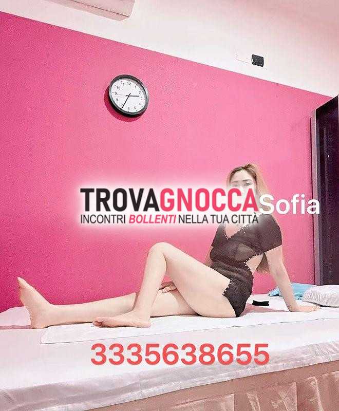 due ragazze foto autentica 100🧡⭐venga scoprire massaggio naturale che rigenera fino all'ultimo istante bacio bacio.🧡⭐