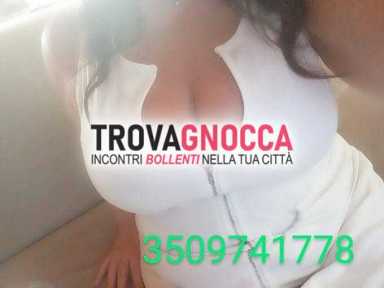 abano terme - italiana decolletÉ meravigliosamente abbondante 8° misura naturale