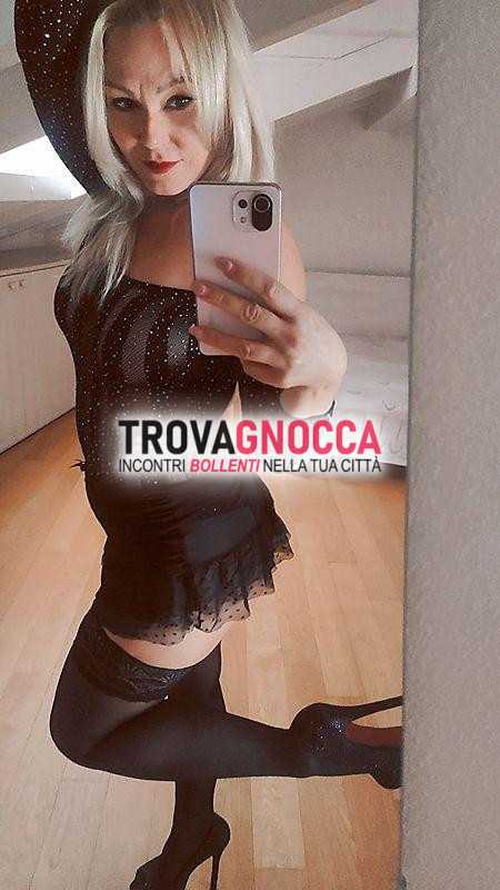 bionda fatala assolutamente completa rai2 tempo limitato
