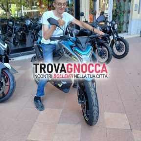 salve sono giuseppe caldarella sono marineo sono marineo e sono single e ho 45 anni spero conoscere donna siciliana palermo