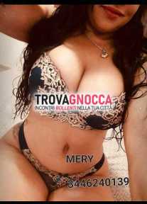 complettisima e disponibile 5ta tette abondante offre pompini al naturale e latto b incluso sensuale 69 e rilassanti massaggi