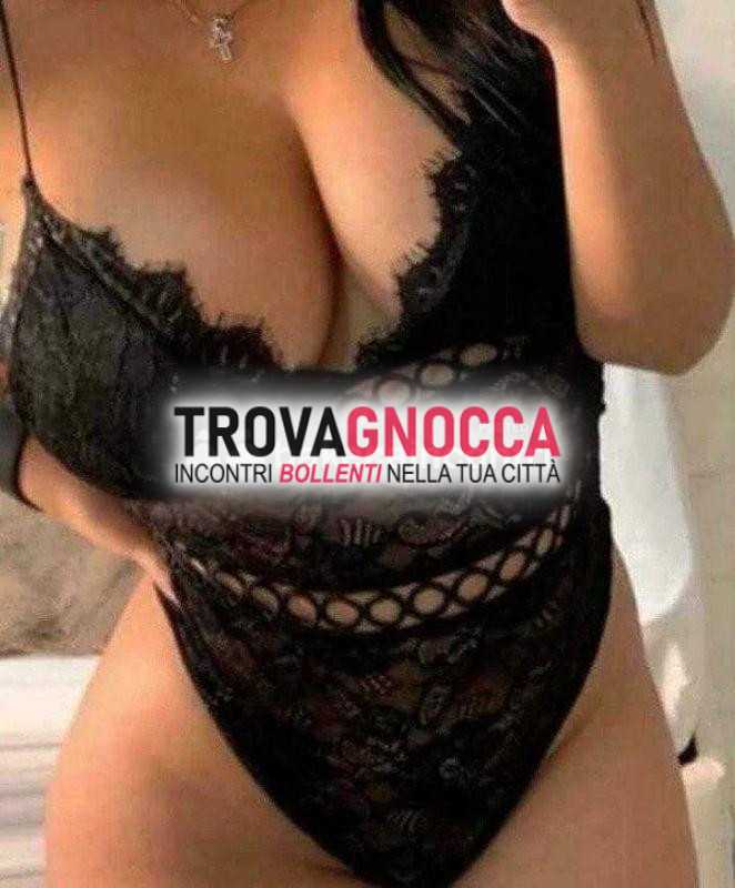 per prima volta cittÀ arriva ragazza tettona bellezza favola che ti lascerÀ senza parole