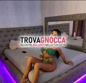 ginevra💝una vera dea🧚🏼‍♂foto reali sono porcellina che piace ciucciare cazzo.vienimi scoprire e soprattutto scopare