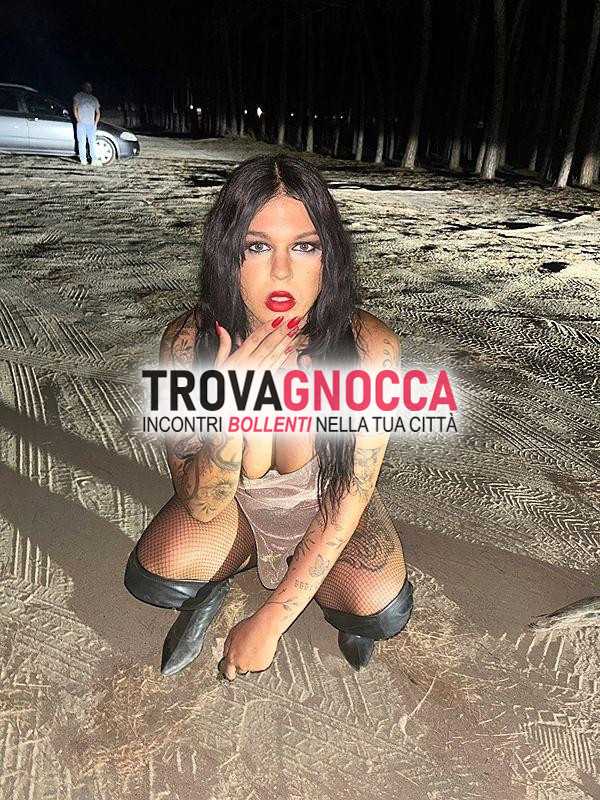 puttanella vogliosa avventure questo sabato uggioso disponibile incontro sesso appassionato.