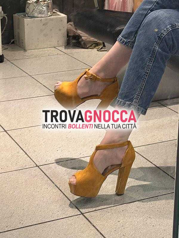 studentessa cerca uomo benestante rovigo momenti pura passione e divertimento