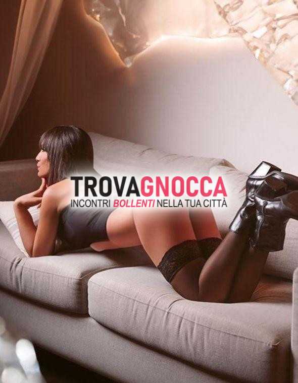 appena arrivata karina🤍 porca transessuale carnosa e pornostar 💚🤍 sono qui te conosciamoci calma 💚🤍 baci 👅🤍 e godiamoci completo bocchino che ti farÀ urlare piacere