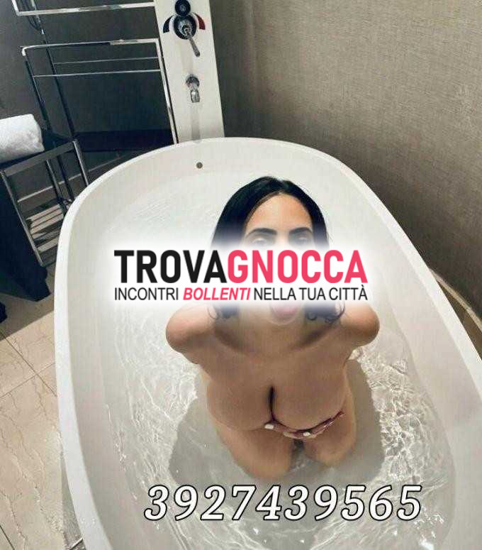 valeria ❤️ monella porta accanto.molto disponibile❤️ perfetta compagna tuoi giochi piu' erotici 👄