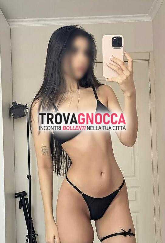 🩵💕serena giovane vent'anni alla sua prima esperienza ragusa🩵💕